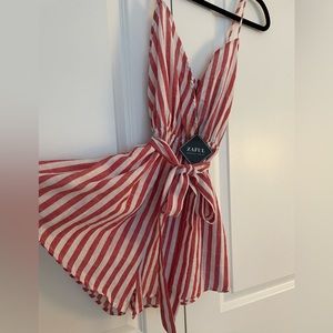 Zaful Striped Red and White Shorts Romper | Women’s XL